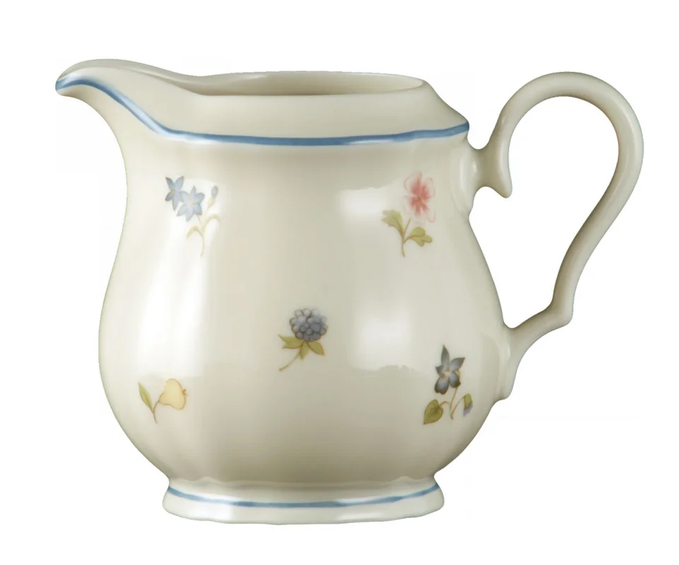 kueche-und-tisch-136438